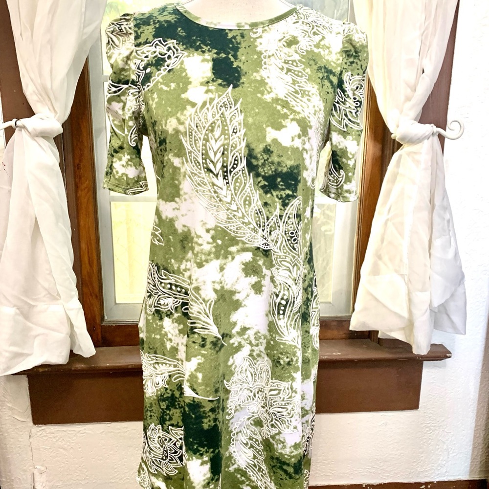 Puffed sleeves mini dress